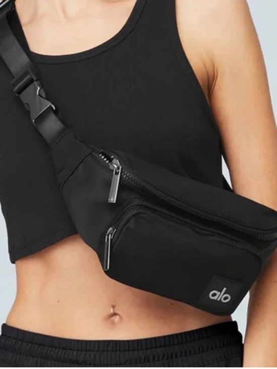 ALO Yoga Handbags - ALO Yoga Belt Bag